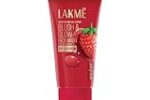 Lakme Blush & Glow Strawberry Freshness Gel Face Wash 150 g