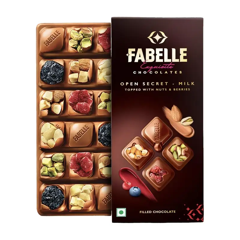 Fabelle Nuts & Berries Chocolate Bar(121 g)